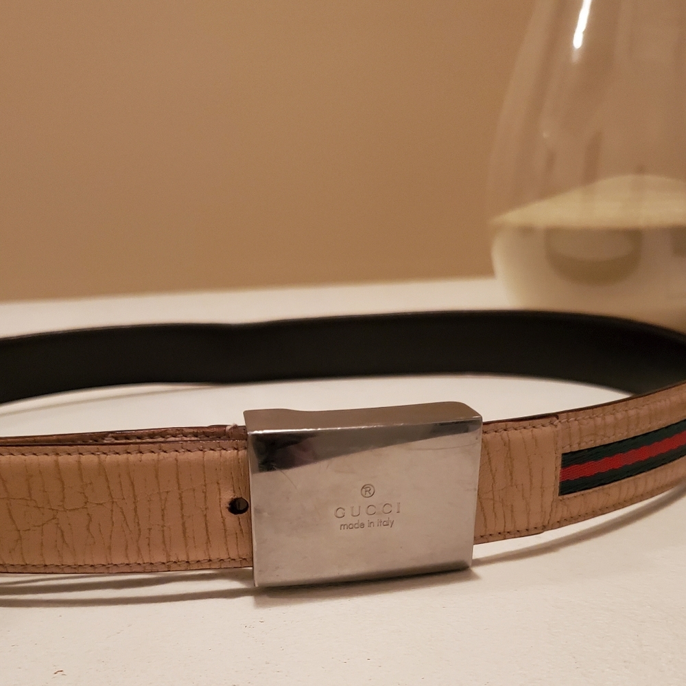 Gucci Leather & Canvas Belt 🎊 Host Pick - Picture 3 of 12